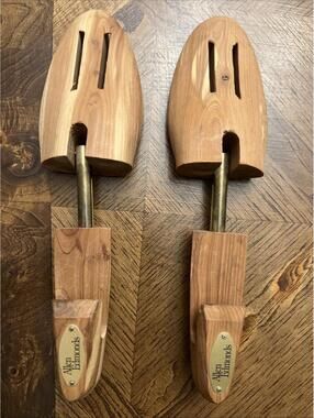 Vintage Set Of Allen Edmonds Wooden Shoe Trees - Shoe Stretchers - Size Medium